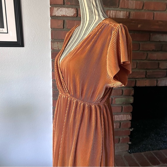 Baltic Born Athena Pleated Maxi Dress in Saffron Rust Sz M - Picture 5 of 8